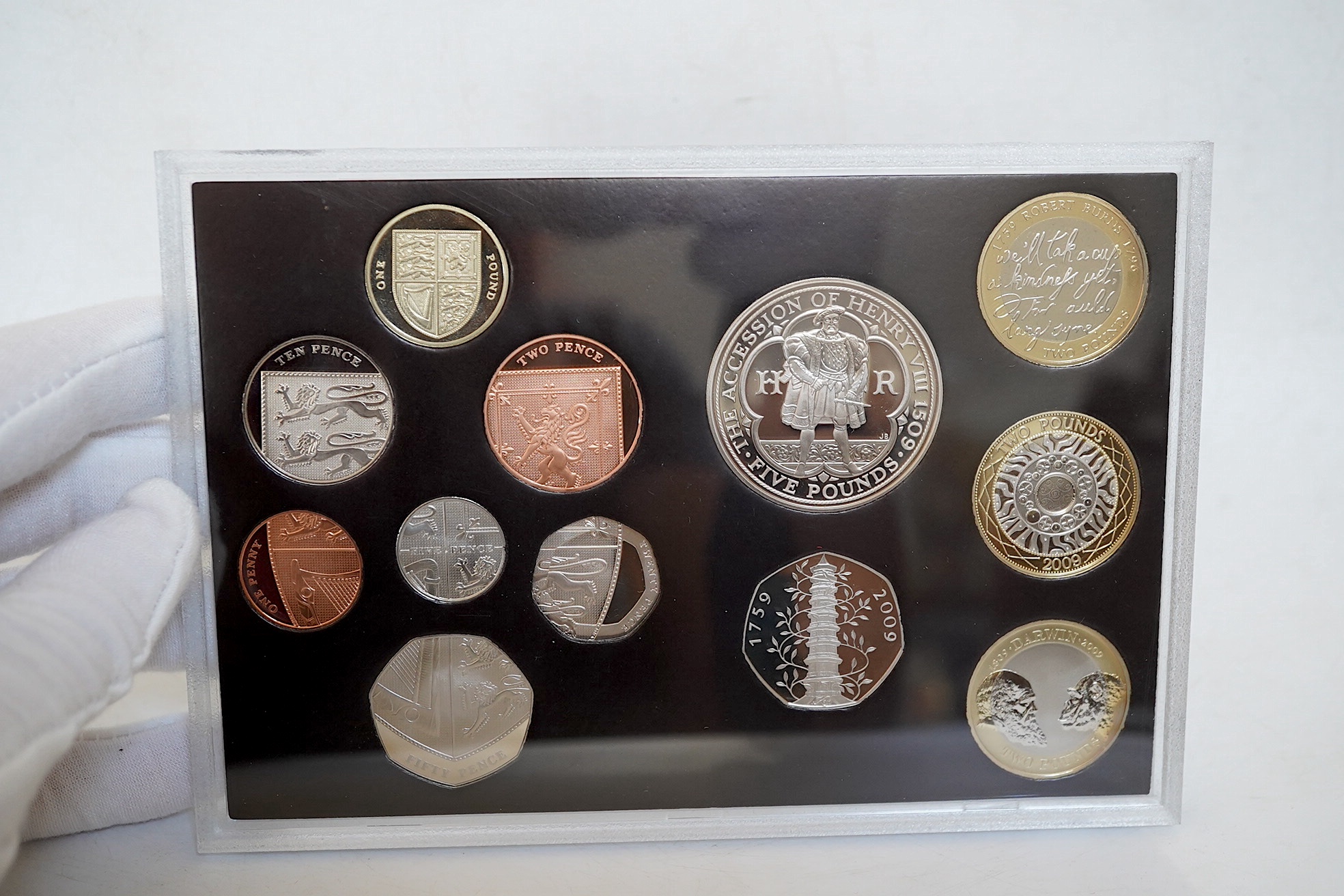 Elizabeth II proof coins, 2009 proof coin set, including the scarce Kew Gardens 50p